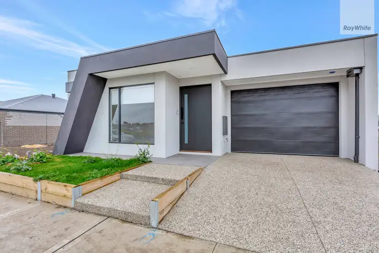 24 Dome Avenue, Donnybrook VIC 3064