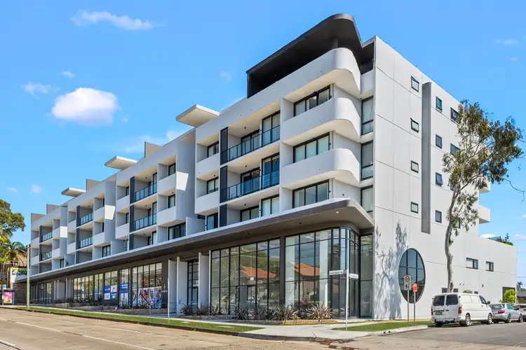 915-917 Canterbury Road