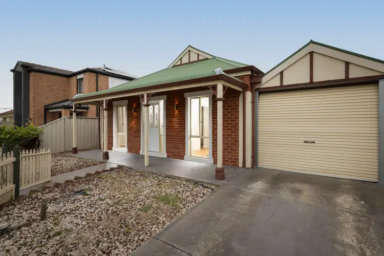 12 Waterford Avenue, Craigieburn VIC 3064