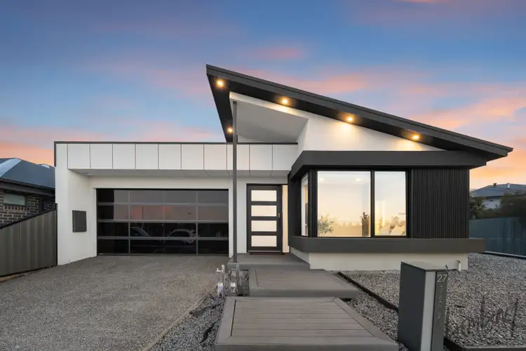 27 Vulcan Drive, Craigieburn VIC 3064