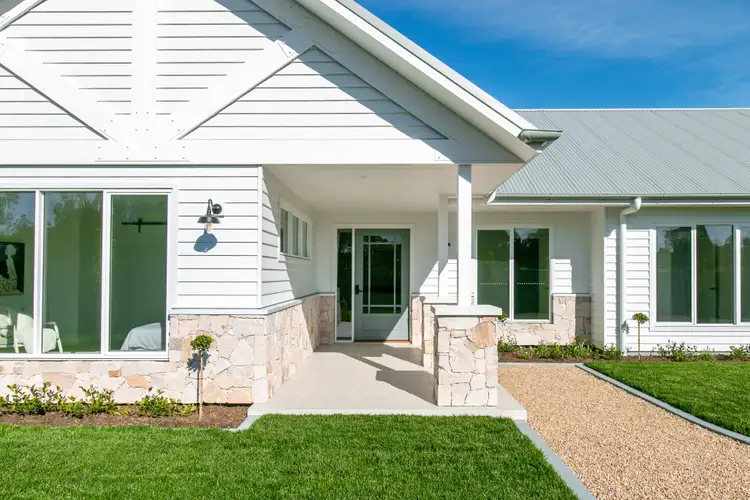14 Redleaf Court, Mansfield VIC 3722