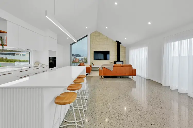 7 Diamond Way, Hawley Beach TAS 7307