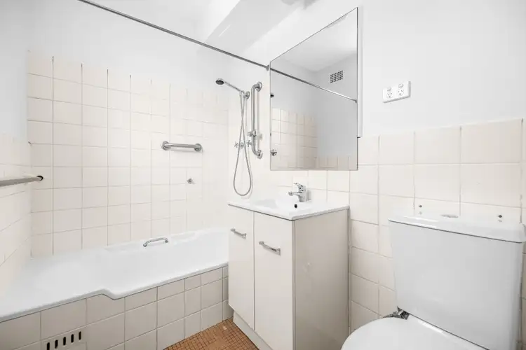 Fourth view of Homely apartment listing, 10/5 The Esplanade, Mosman NSW 2088