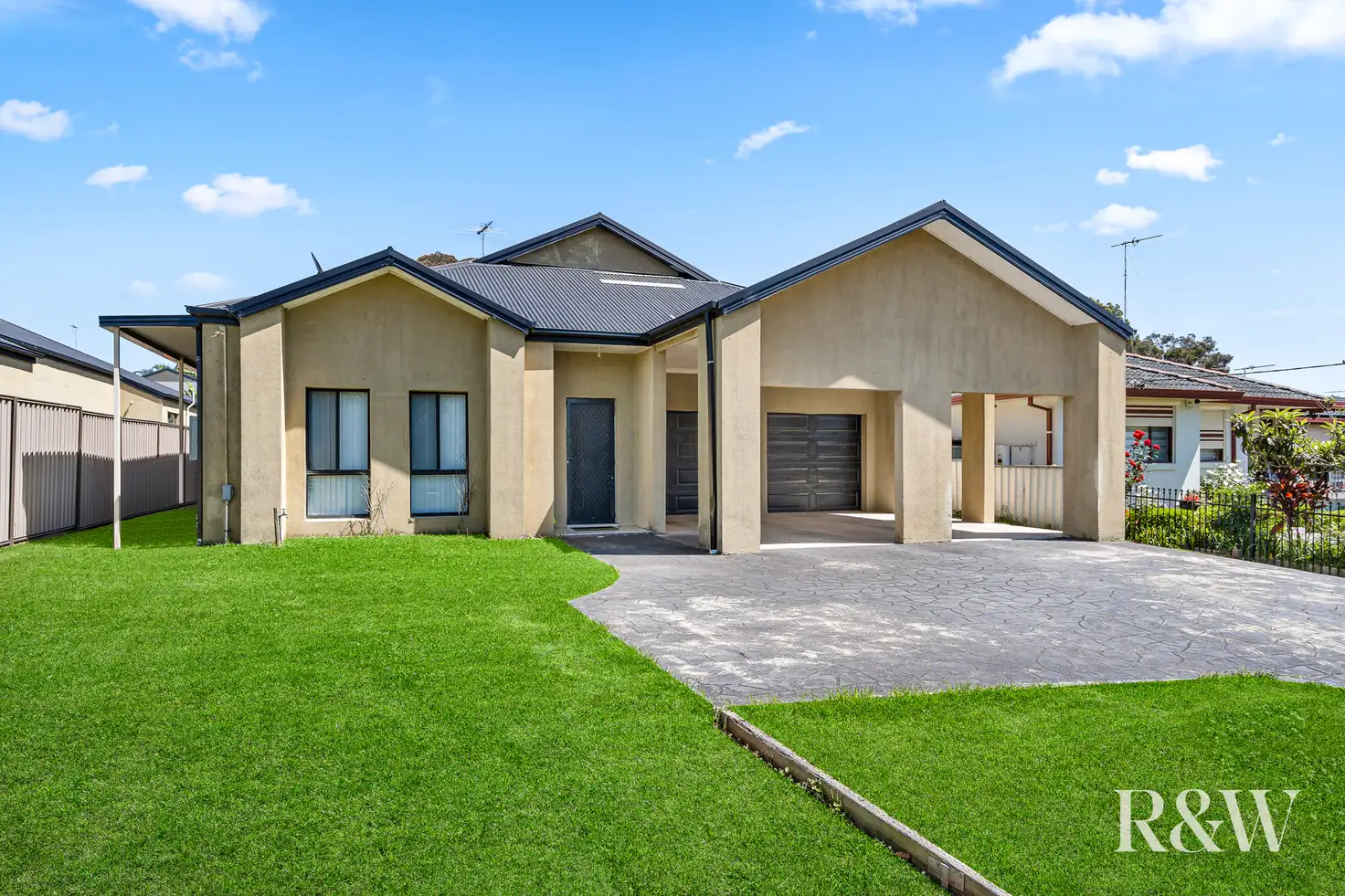 Main view of Homely semi-detached listing, 1/111 Melbourne Street, Oxley Park NSW 2760