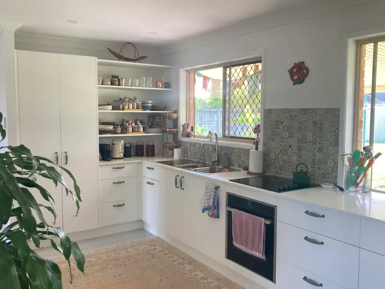 6 Samantha Court, Deception Bay QLD 4508
