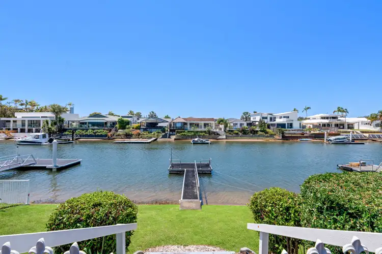 121 Campbell Street, Sorrento QLD 4217
