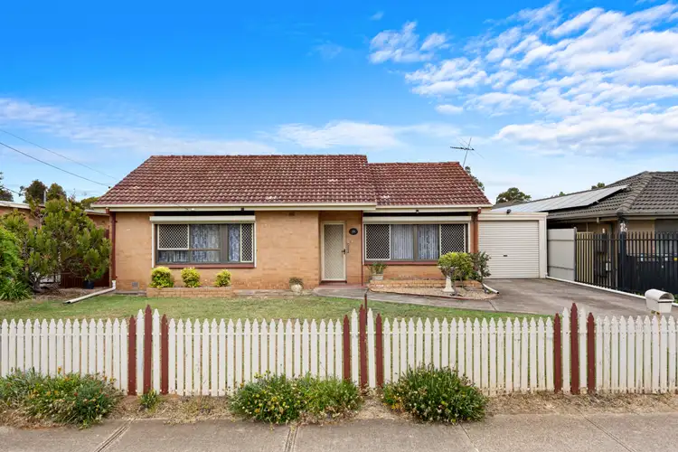 25 Cleve Street, Mansfield Park SA 5012