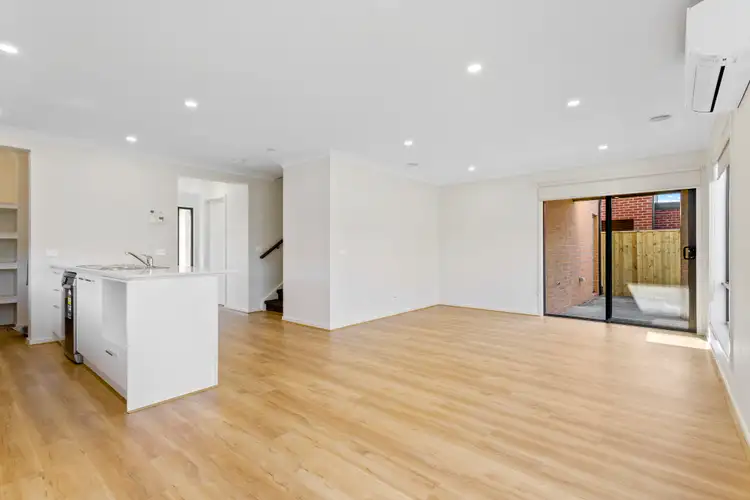 Second view of Homely house listing, 3 Wedgebill Circuit, Werribee VIC 3030