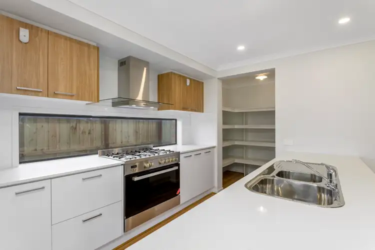 Fifth view of Homely house listing, 3 Wedgebill Circuit, Werribee VIC 3030