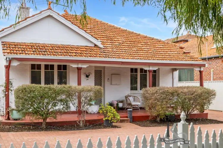 126 Sixth Avenue, Inglewood WA 6052