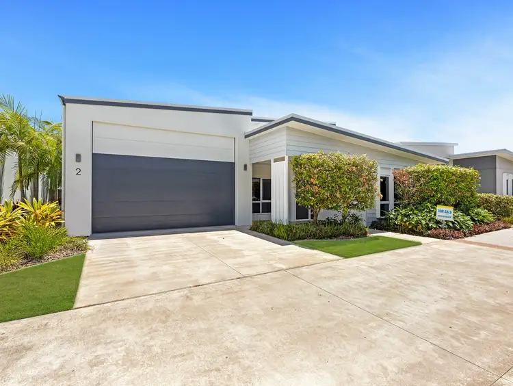 2/1 Latitude Blvde, Nikenbah QLD 4655