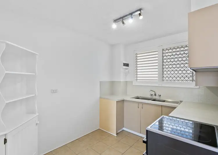 Fourth view of Homely apartment listing, 3/24 Brighton Road, Highgate Hill QLD 4101