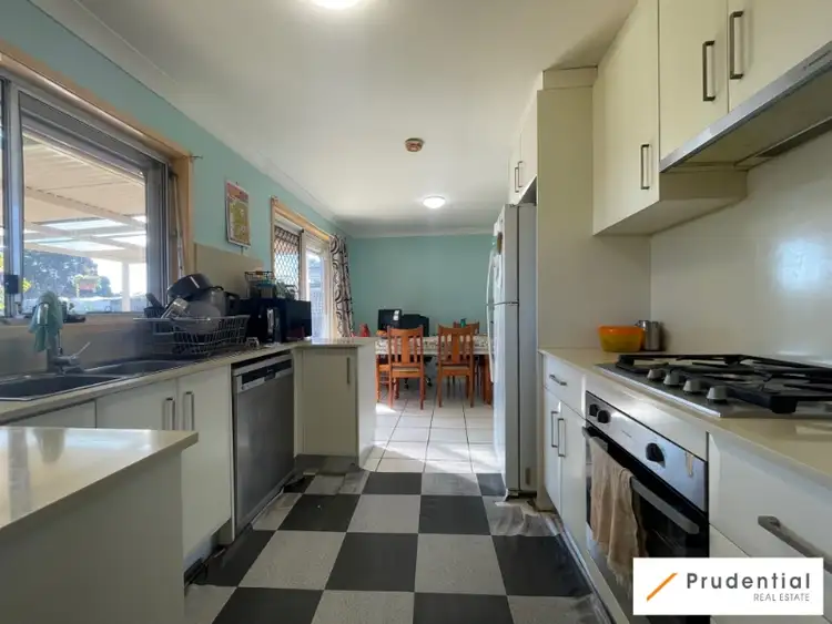 Fourth view of Homely house listing, 25 Hydrangea Place, Macquarie Fields NSW 2564