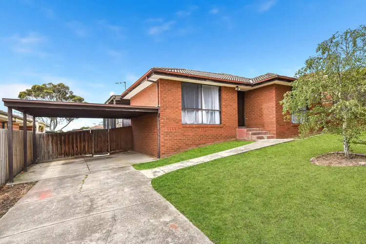 Second view of Homely house listing, 8 Kensington Court, Hampton Park VIC 3976