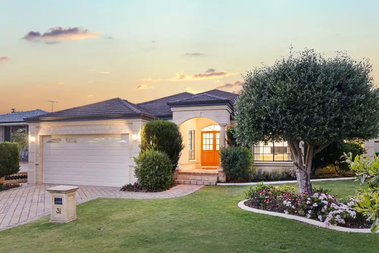 31 Woodlands Street, Woodlands WA 6018