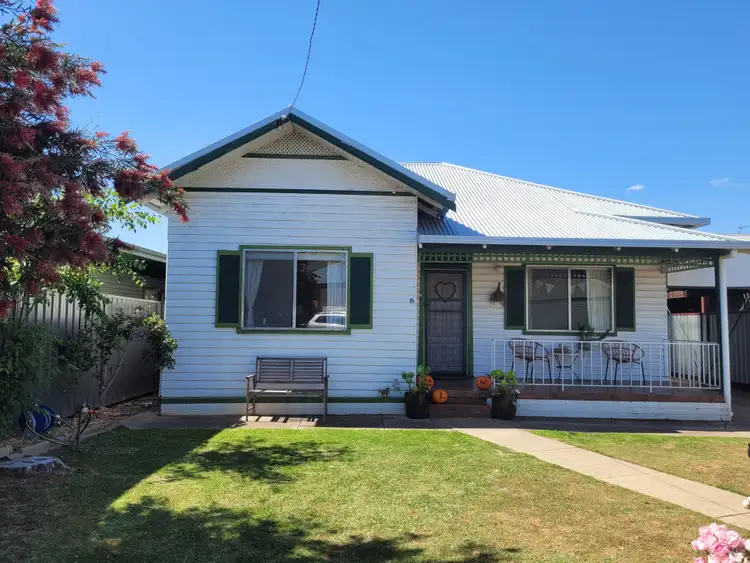 6 Salmon Street, Wagga Wagga NSW 2650
