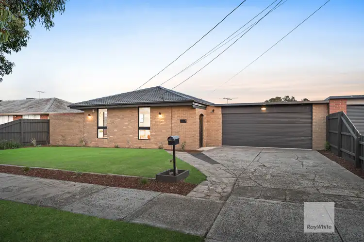 8 North Circular Road, Gladstone Park VIC 3043