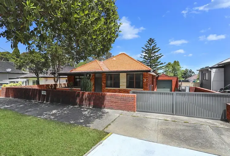 7 Lloyd Street, Bexley NSW 2207