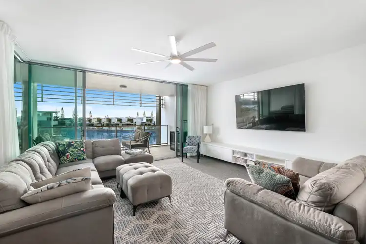 5203 Ephraim Island Parade, Paradise Point QLD 4216