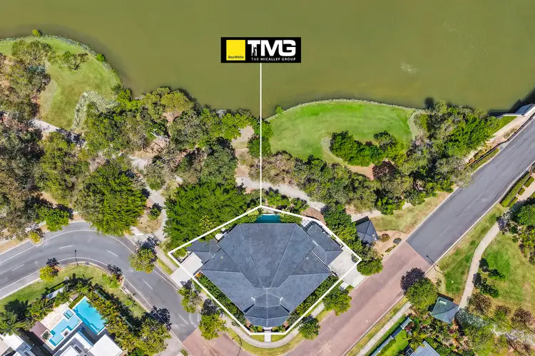 27 Azzurra Drive, Varsity Lakes QLD 4227