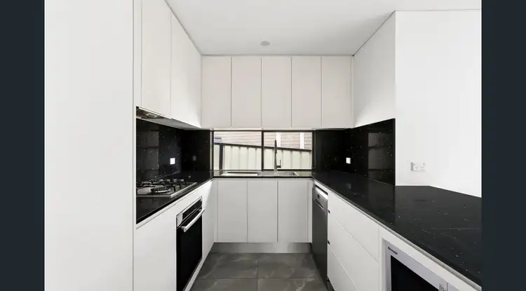 2B Berring Avenue, Roselands NSW 2196