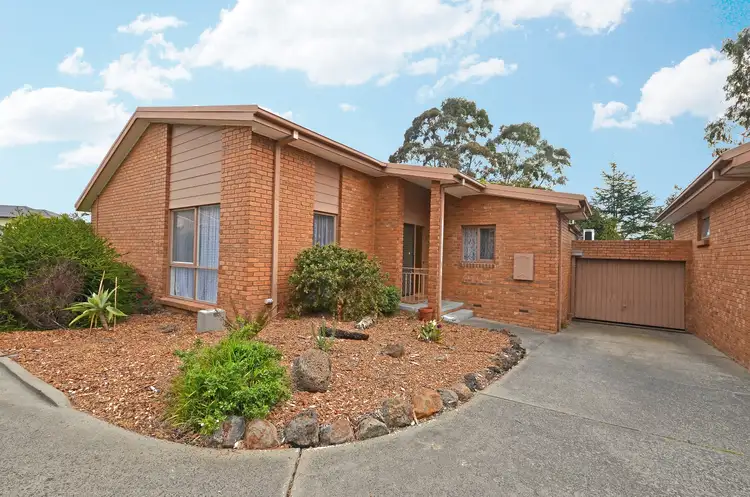 1/3 County Place, Wheelers Hill VIC 3150