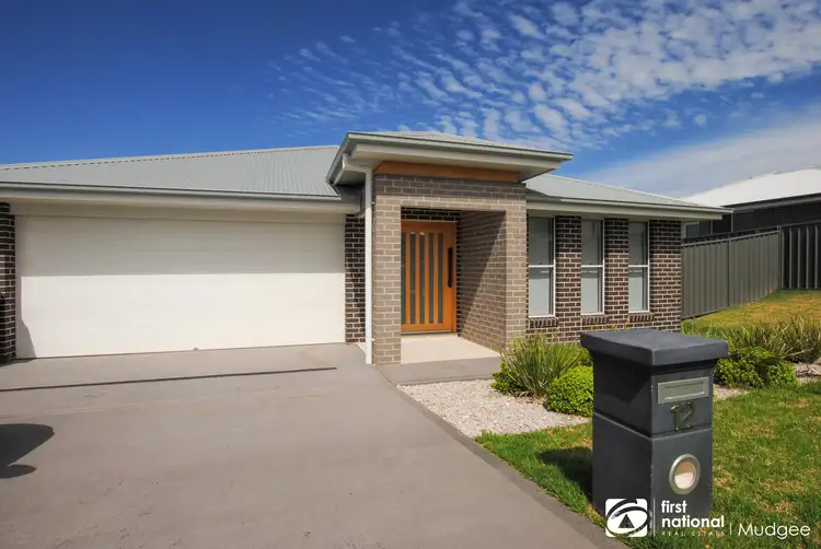 12 Suttor Avenue, Caerleon NSW 2850