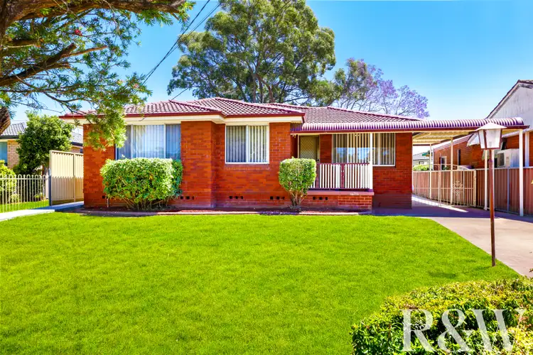8 Westcombe Place, Rooty Hill NSW 2766