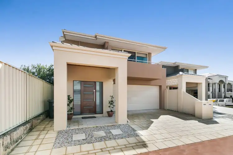 10B Senna Close, Coogee WA 6166