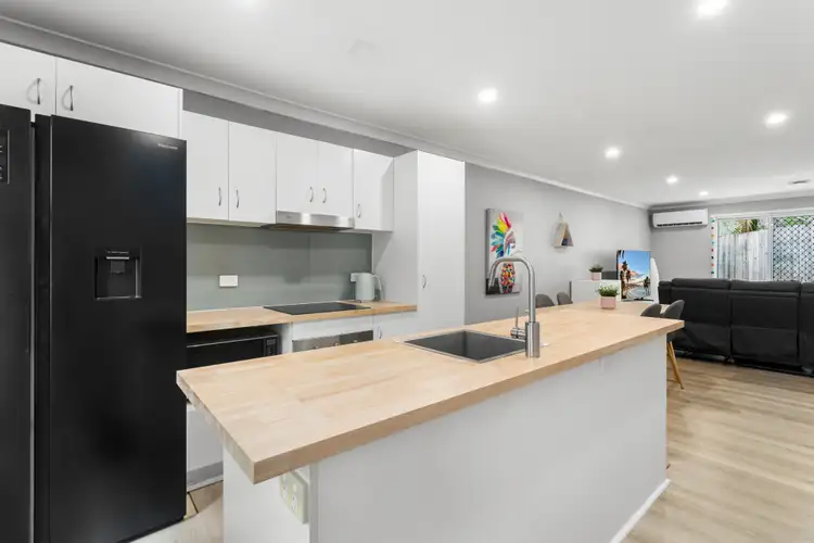 4/10 Veronica Court, Kallangur QLD 4503
