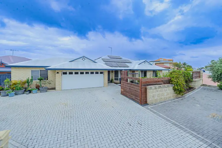 4 Caravel Way, Halls Head WA 6210