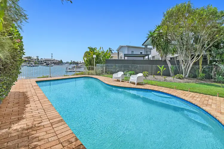 32 Cockleshell Court