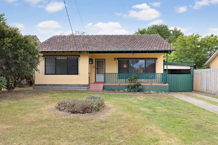 11 Burdett Street, Frankston North VIC 3200