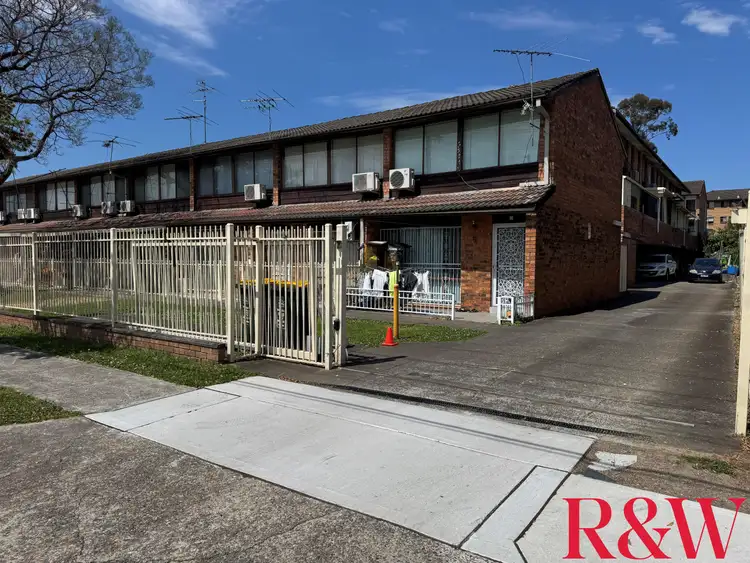 2/26 St Johns Road, Cabramatta NSW 2166