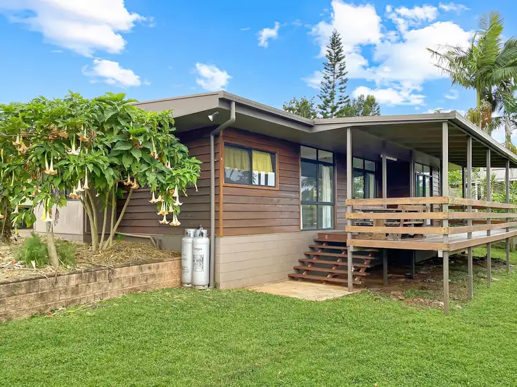 4 Alamanda Cl, Yungaburra QLD 4884