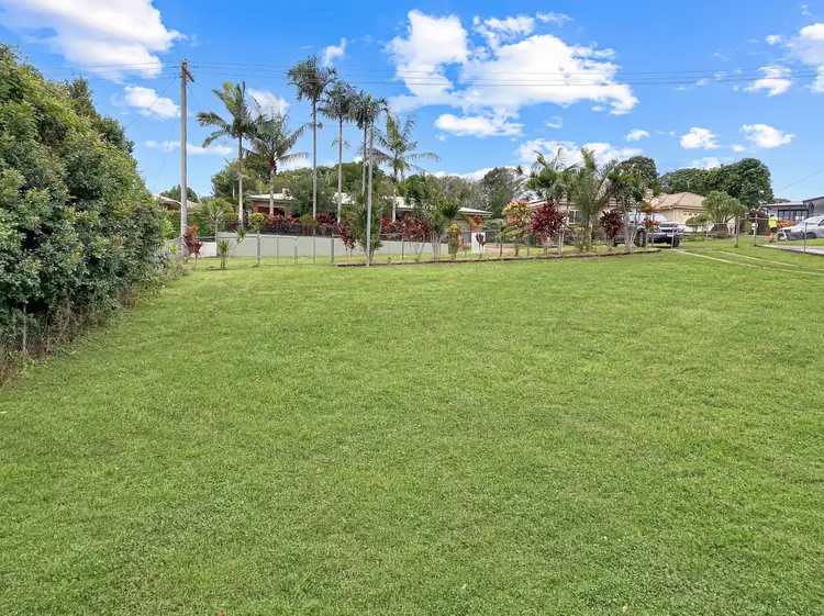Second view of Homely house listing, 4 Alamanda Cl, Yungaburra QLD 4884
