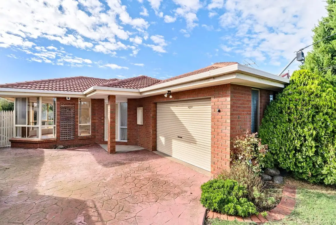 Main view of Homely house listing, 5 Susmann Court, Altona Meadows VIC 3028