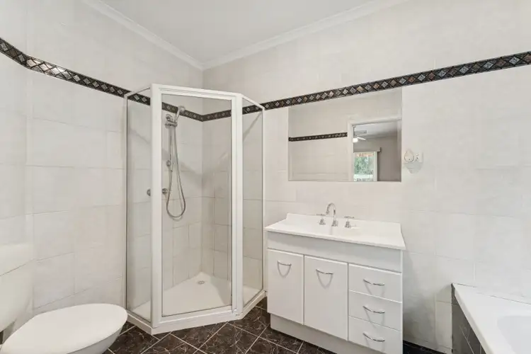 Sixth view of Homely house listing, 5 Ann Court, Bundoora VIC 3083