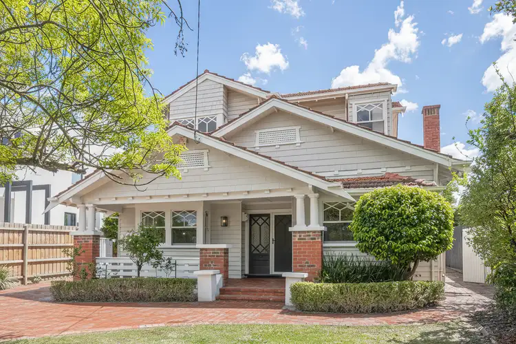 11 Inglisby Road, Mont Albert VIC 3127