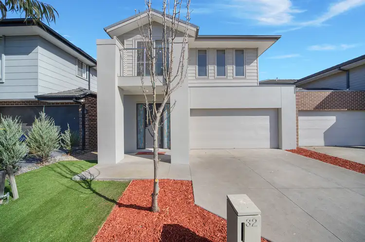 Second view of Homely house listing, 32 Tundra Esplanade, Werribee VIC 3030