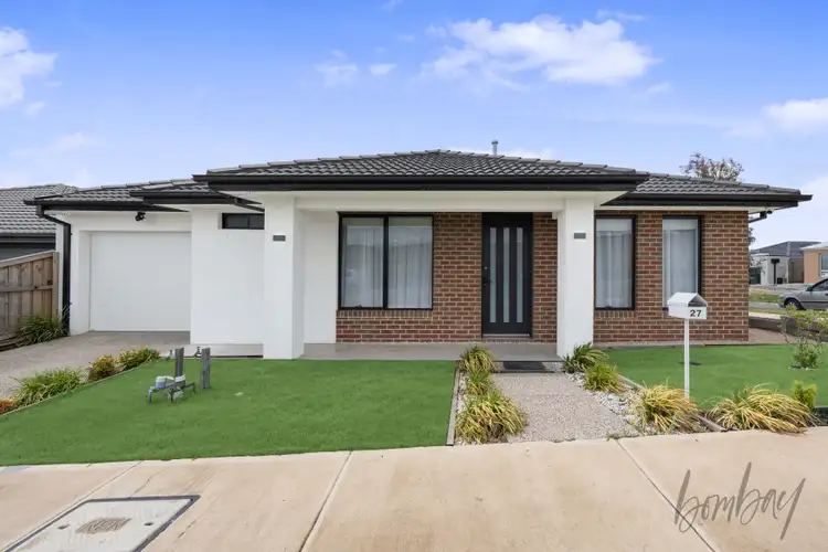 27 Potter Circuit, Mickleham VIC 3064