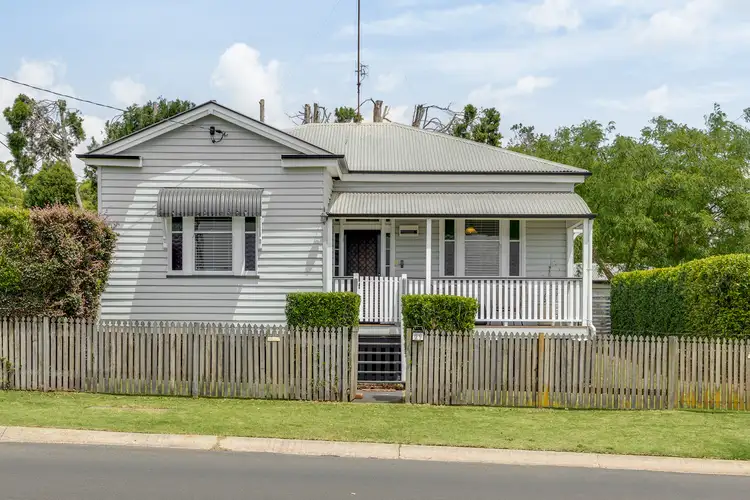 21 Burton Street, Harristown QLD 4350