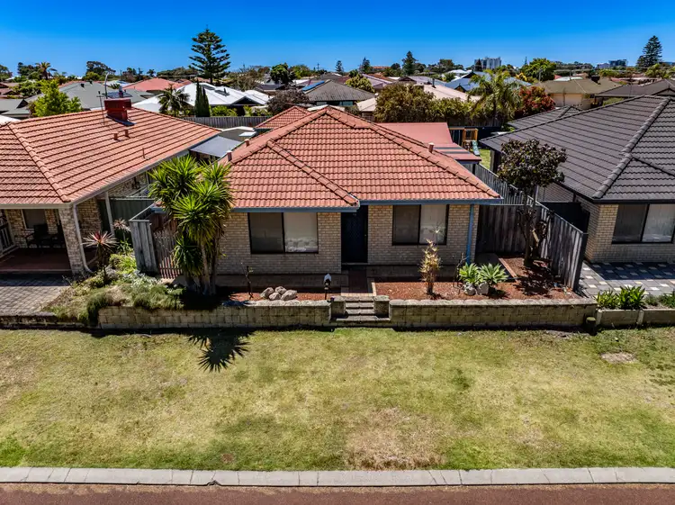35 Lynch Avenue, Rockingham WA 6168