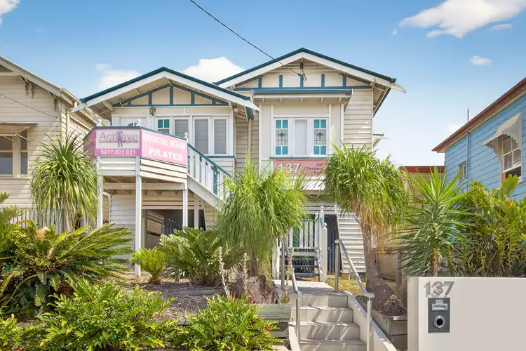 137 Old Cleveland Road, Stones Corner QLD 4120