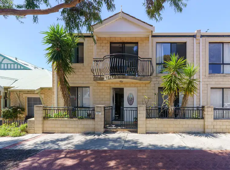 32 Aldgate Street, Joondalup WA 6027