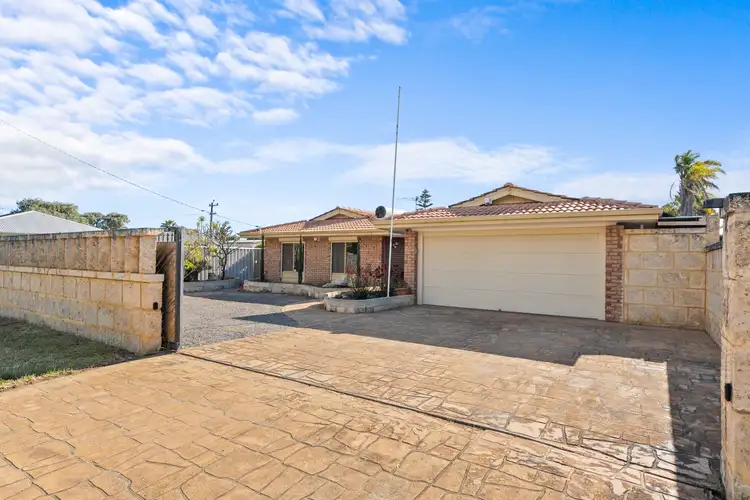 25 Warnbro Sound Avenue, Warnbro WA 6169