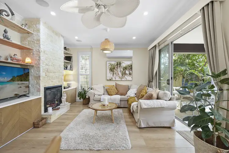 3043 Everglade Avenue, Carrara QLD 4211