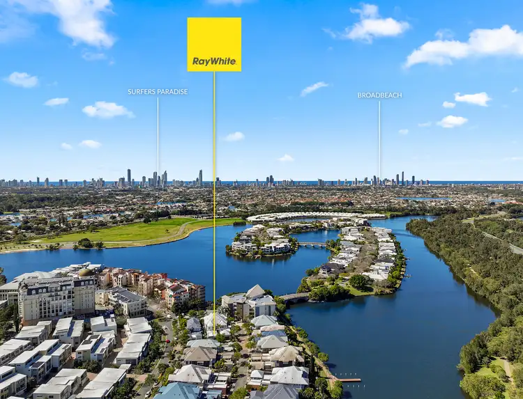 3043 Everglade Avenue, Carrara QLD 4211