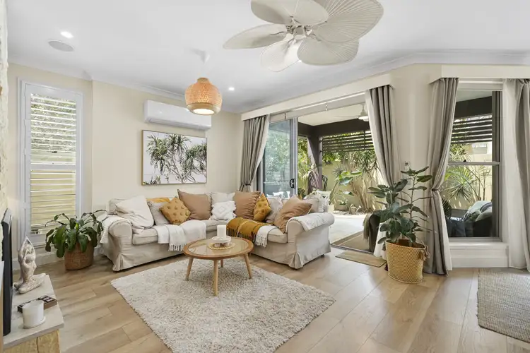 3043 Everglade Avenue, Carrara QLD 4211