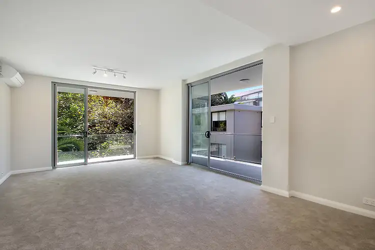 34-36 Diamond Bay Road